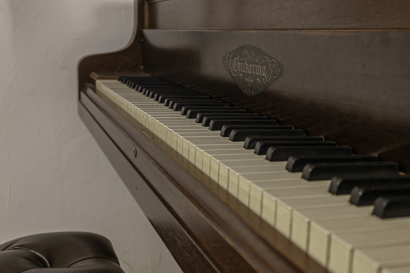 pianokeyboard closeup shot